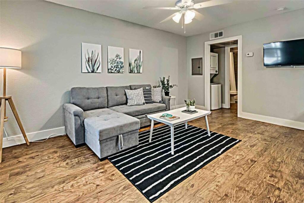 The Boutique Space & Free Parking Dallas Bagian luar foto