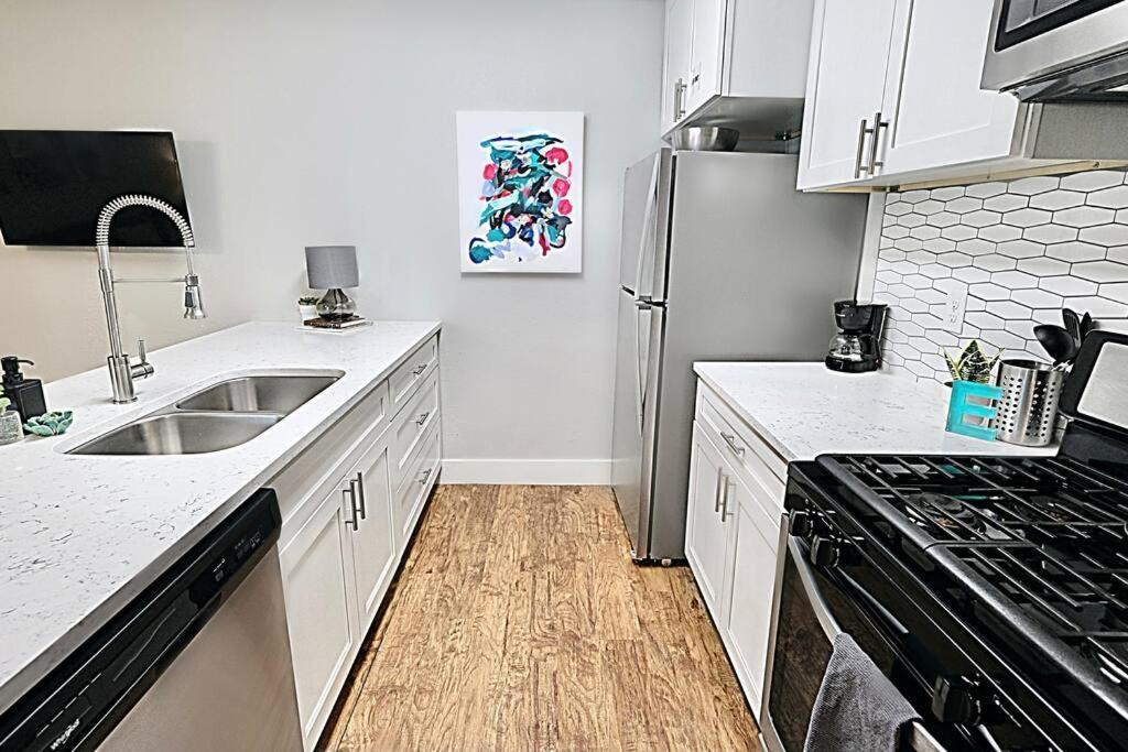 The Boutique Space & Free Parking Dallas Bagian luar foto