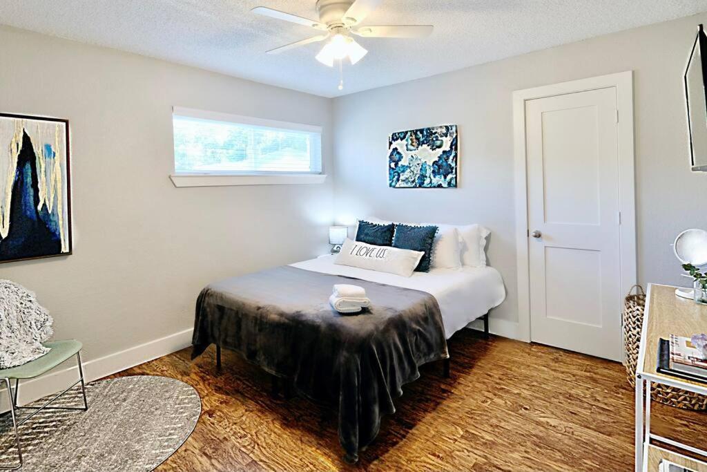 The Boutique Space & Free Parking Dallas Bagian luar foto